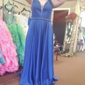 Dave & Johnny prom dress